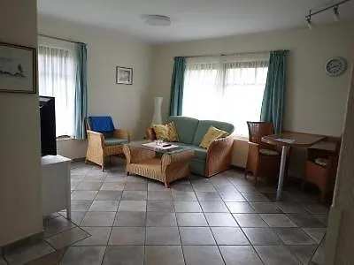 Inselhotel Kapitaen Tadsen Apartment *